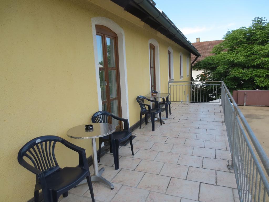 Gasthof Pension Kirschner Lappersdorf  Eksteriør billede
